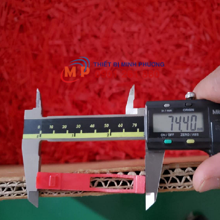 NHỰA LÓT KHUNG GO